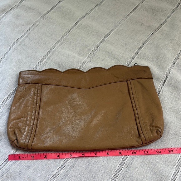 New Fashion Collection Vintage Leather Clutch with Scalloped Edge - Picture 8 of 10